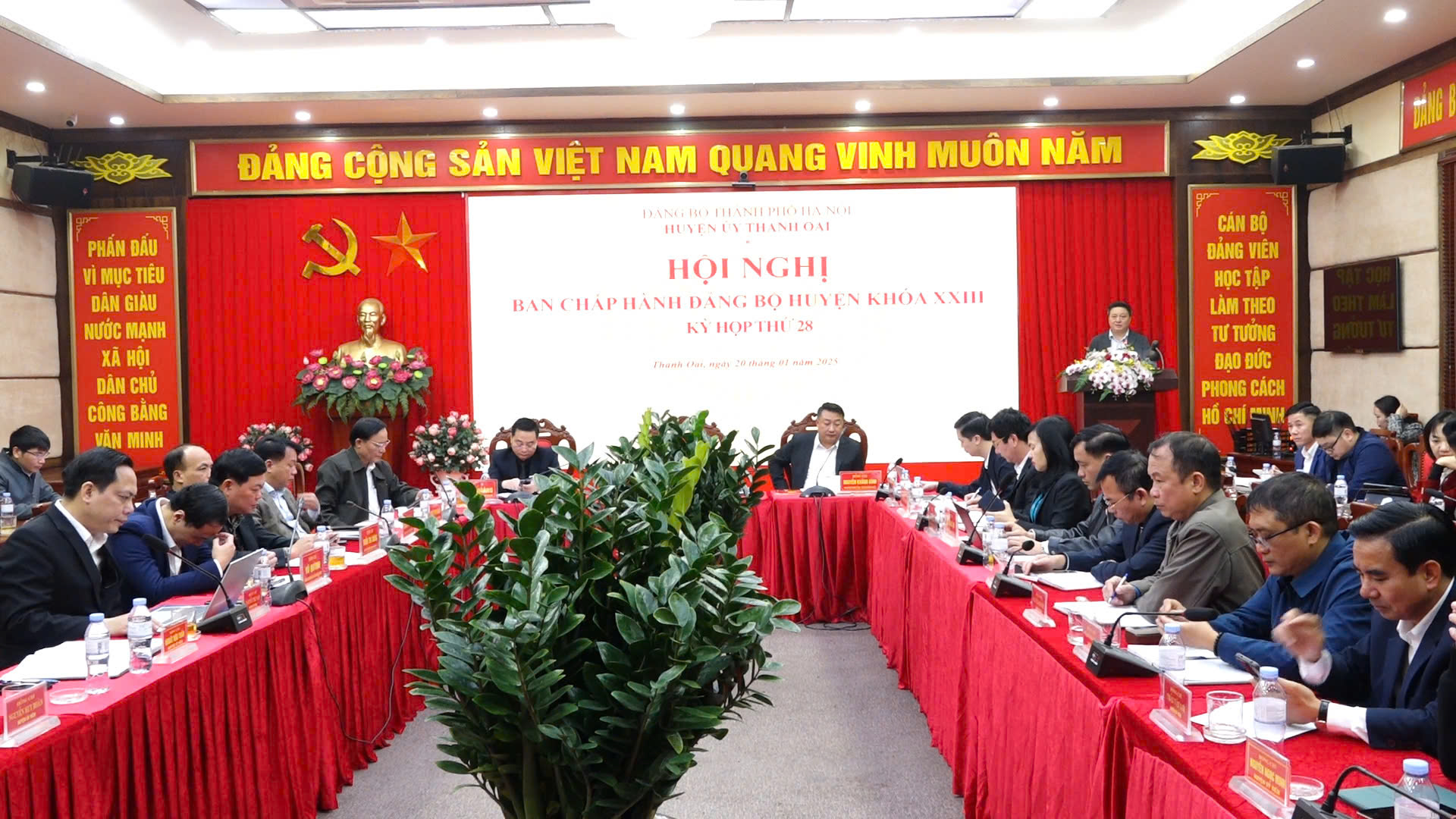 Hội nghị lần thứ 28 Ban chấp hành Đảng bộ huyện khóa XXIII